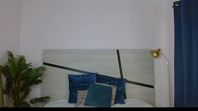 isabela_hills' Live XXX Chat