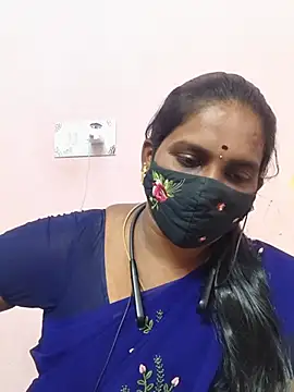Tamil-Janani Adlı Modelin Web Kamerası Şovu