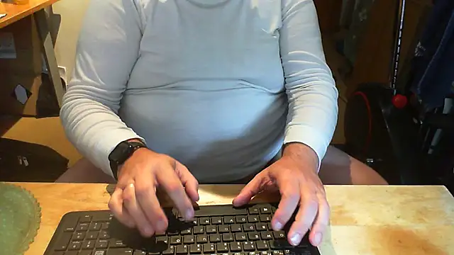 Owned_drone's Webcam Show