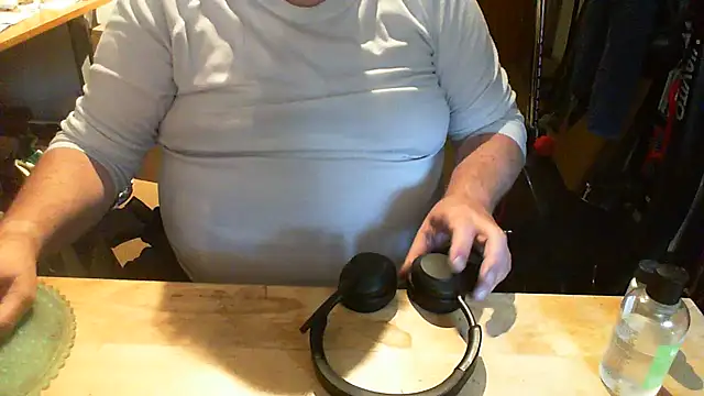 Owned_drone Webcam Show