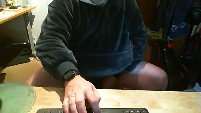Owned_drone Webcam-Show
