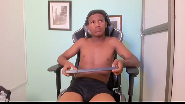 sergio_cum21 webcam show