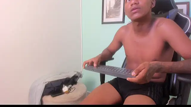 sergio_cum21 webcam show
