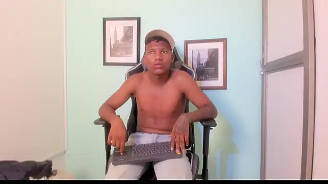 sergio_cum21 Webcam-Show
