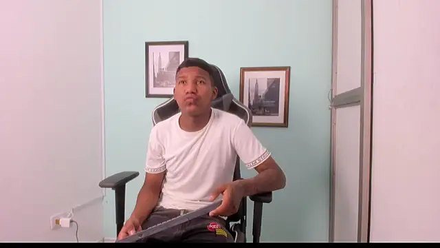 sergio_cum21 webcam show