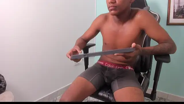 sergio_cum21 Шоу с уебкамера