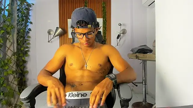 Kendo_720 Webcamshow