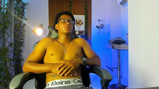 Kendo_720 Adlı Modelin Web Kamerası Şovu