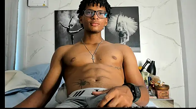 Show modela Kendo_720 na web-kameri