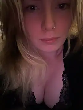Serena_t's Live XXX Chat