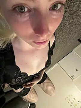Serena_t's Webcam Show