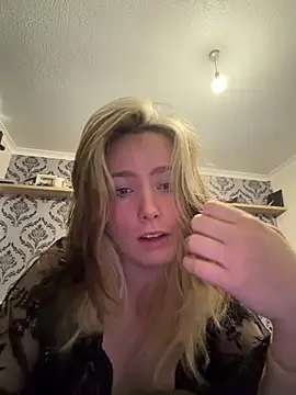 Serena_t's Webcam Show
