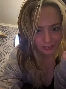 Pokazy przed kamerką – Serena_t