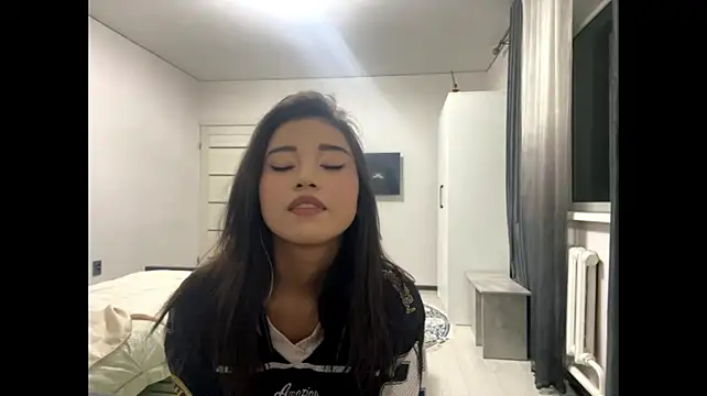 Chat +18 de ShereeSalkeld ao vivo