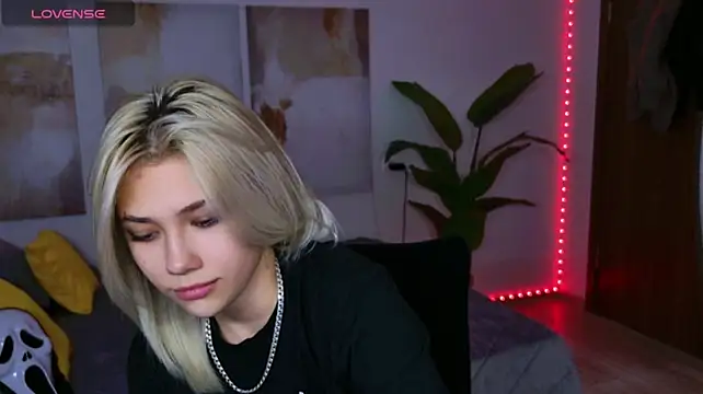 DitaBump's Live XXX Chat