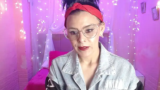 anahi_333's Webcam Show