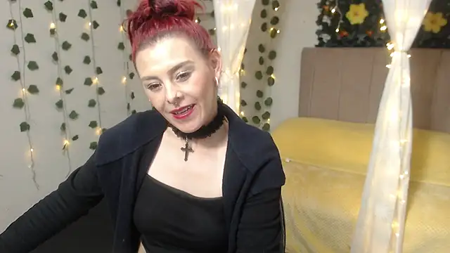 Pokazy przed kamerką – anahi_333