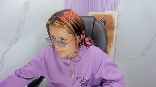 Lya_Ross19's Webcam Show