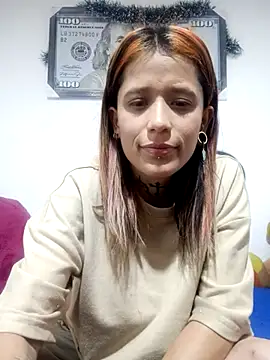 Lya_Ross19's Live XXX Chat
