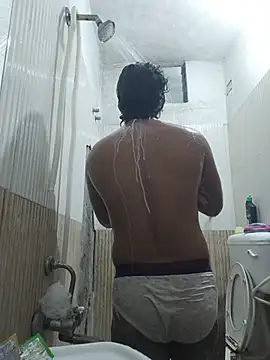 Show modela indoreboy111 na web-kameri