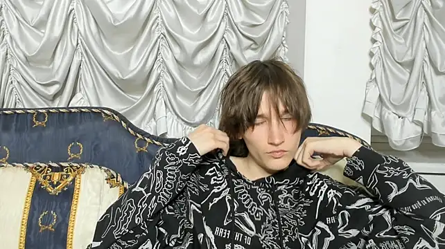 Ash_Foxglove Show Webcam