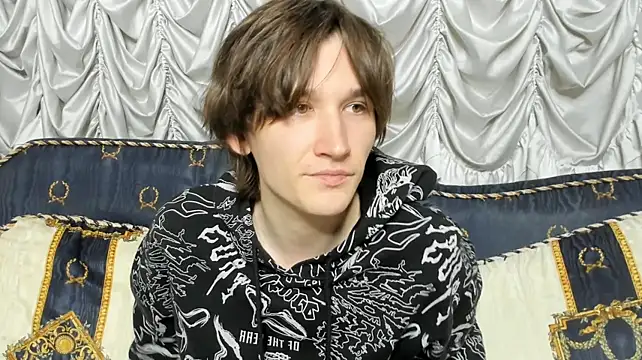 Ash_Foxglove Webcam show