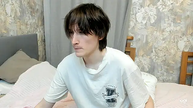 Ash_Foxglove Webcamshow