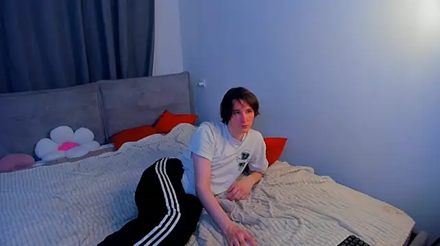 הופעת וובקאם של Ash_Foxglove
