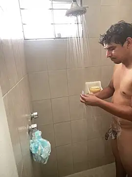 Suavicremoso69 网络视讯表演