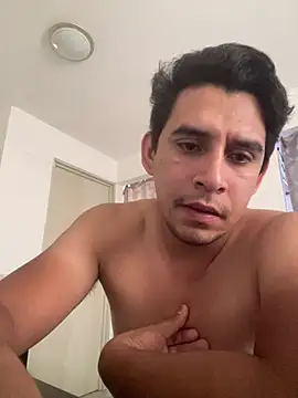 Suavicremoso69 Webcam Show