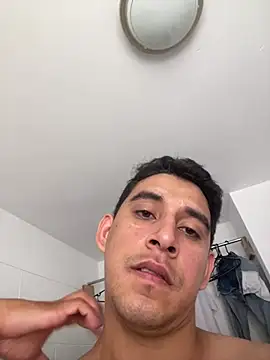 Suavicremoso69 Show in webcam