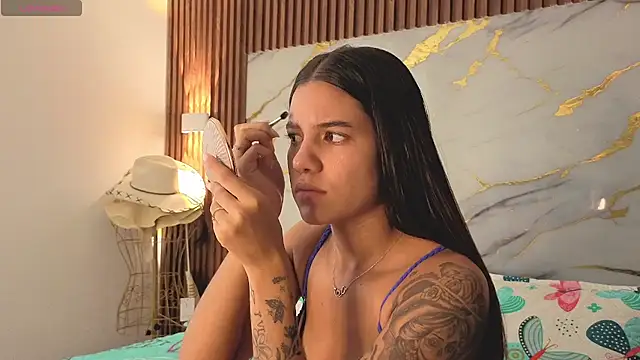 Isabella_carter_ Show in webcam