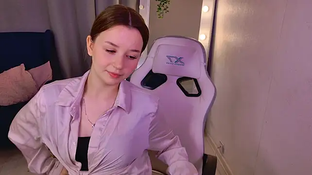 RileyBloomss – Naživo XXX chat
