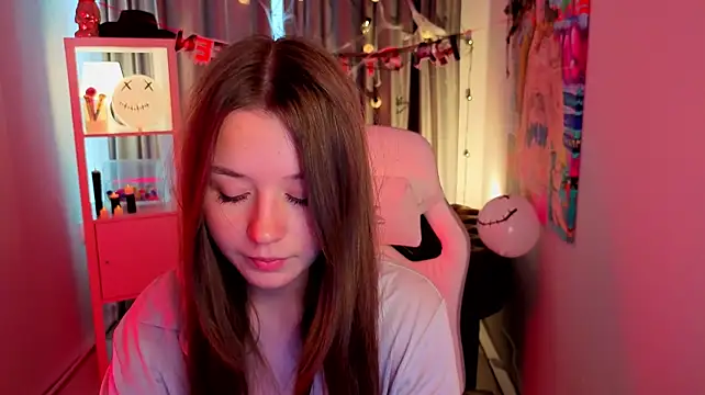 RileyBloomss' Live XXX Chat
