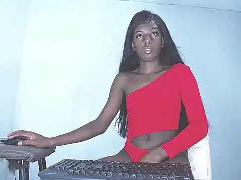 הופעת וובקאם של MMia_charlott