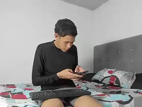 tefan-x10x's Webcam Show