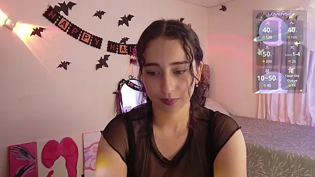 Zoe_SiSoy Show in webcam