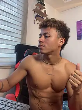 gaby_fit_strong1 Webcamshow