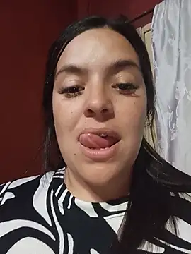 Chat +18 de maricandelalopez ao vivo