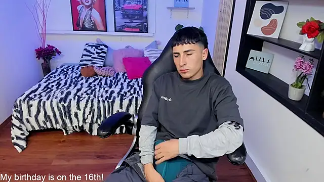 แชท XXX สดของ Benji23_