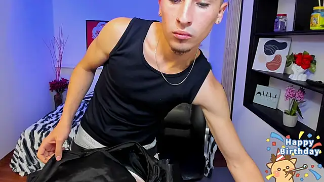 Benji23_ Show in webcam