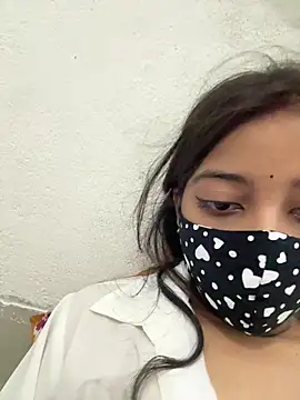 Show de Nidhi747 na webcam