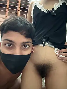 Nidhi747 Pertunjukan Webcam