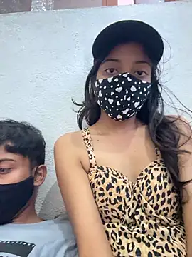 Show de Nidhi747 na webcam