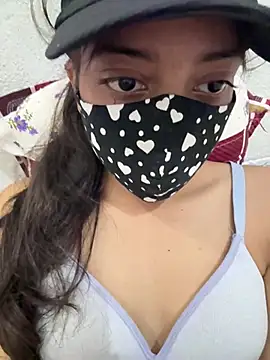 Nidhi747 网络视讯表演