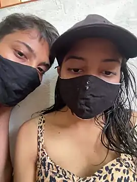 Nidhi747 Webcam-Show