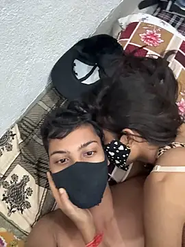 Nidhi747 webcam show