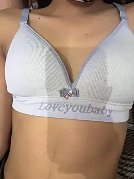 Nidhi747's Webcam Show