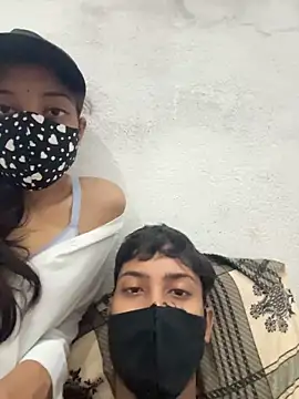 Nidhi747 Webcam-Show