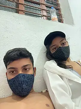 Nidhi747 Adlı Modelin Web Kamerası Şovu